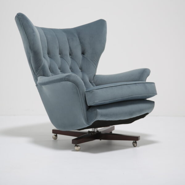 Vintage 'Blofeld' 6250 Swivel & Rocking Lounge Chair in Blue Velvet by Paul Conti for G-Plan, 1960s