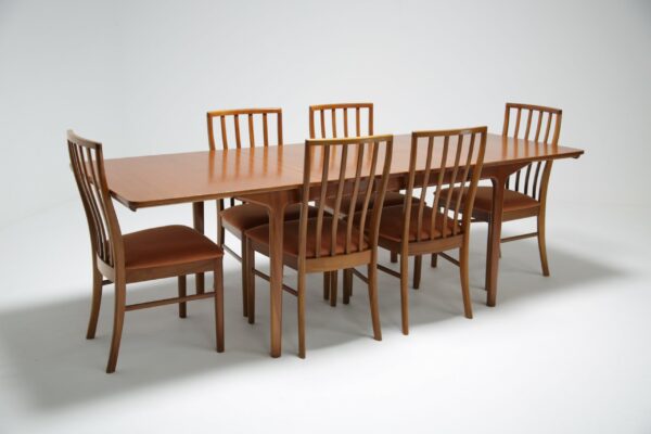 Vintage Teak dining table by McIntosh