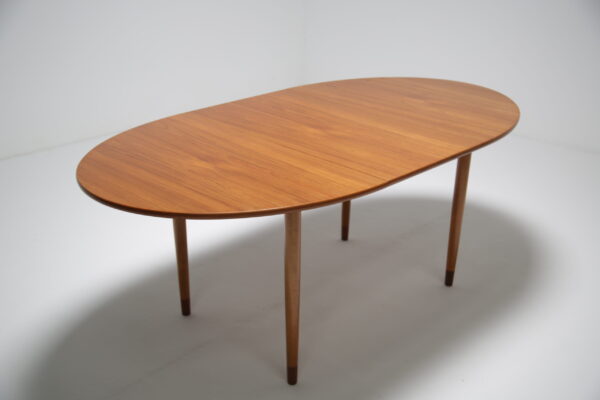 Vintage Teak Dining Table by Borge Mogensen for Soborg Mobelfabrik, Denmark, 1960s.