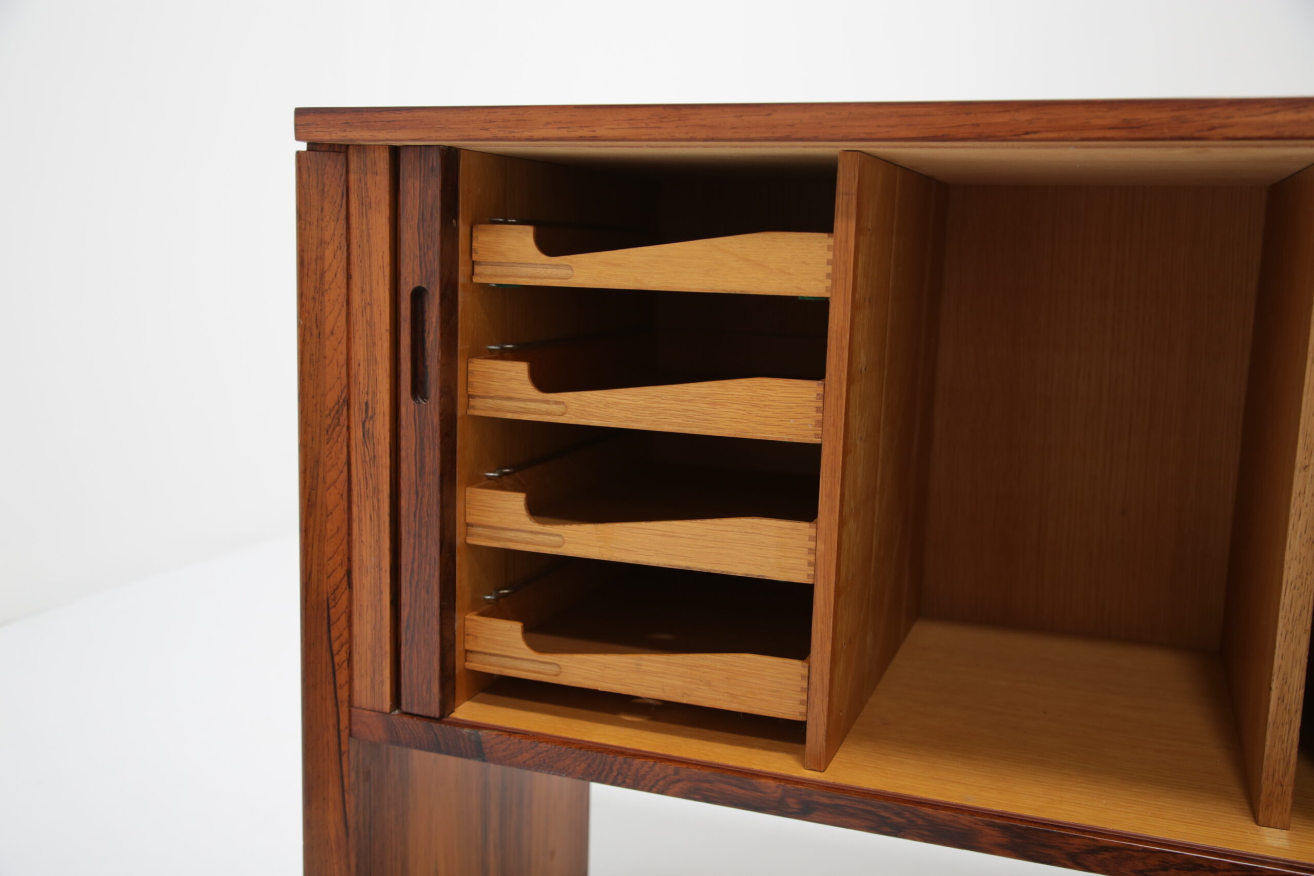 Mid-Century Rosewood Collectors Vinyl Storage Sideboard Unit 17