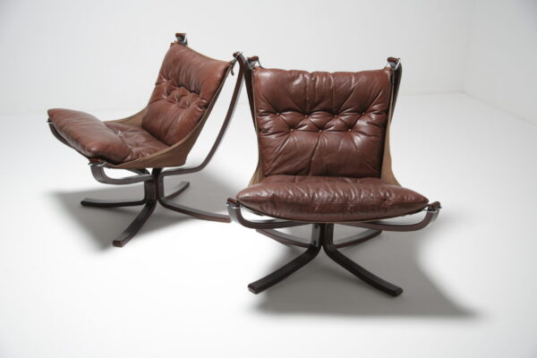 Pair of Brown Leather Falcon Chairs by Sigurd Ressell for Vatne Mobler, Norway, 1970s.