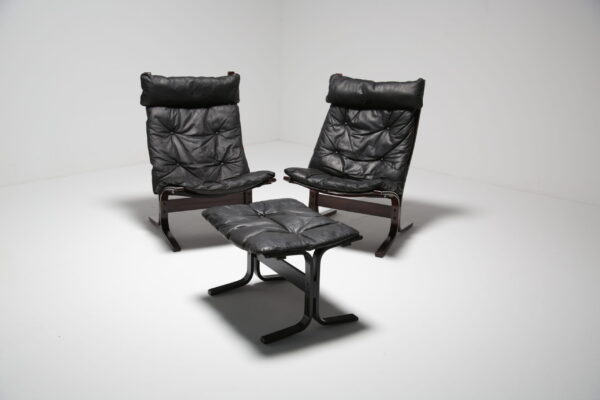 Ingmar Relling Siesta Chairs by Westnofa: Pair of Mid-Century Norwegian Lounge Chairs in Black Leather & Bentwood, 1960s